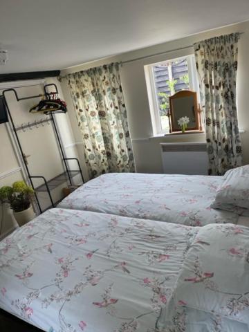 The Red Lion Great Offley Hotel Ngoại thất bức ảnh